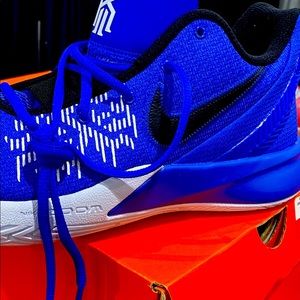 Brand new Kyrie basketball shoes